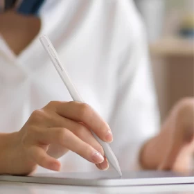 قلم Powerology Intellio الذكي (متوافق مع أجهزة iPad من 2018 إلى 2024)