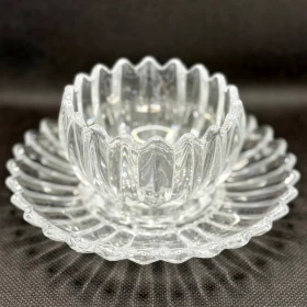 طقم كاسات وصحون كريستالية فاخرة – ١٢ قطعة | تصميم أنيق ولمسة فخمة لمائدتك