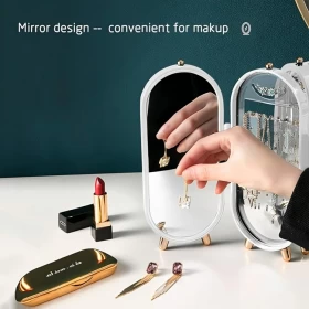 منظم مجوهرات القلادة مع تصميم شاشة قابلة للطي